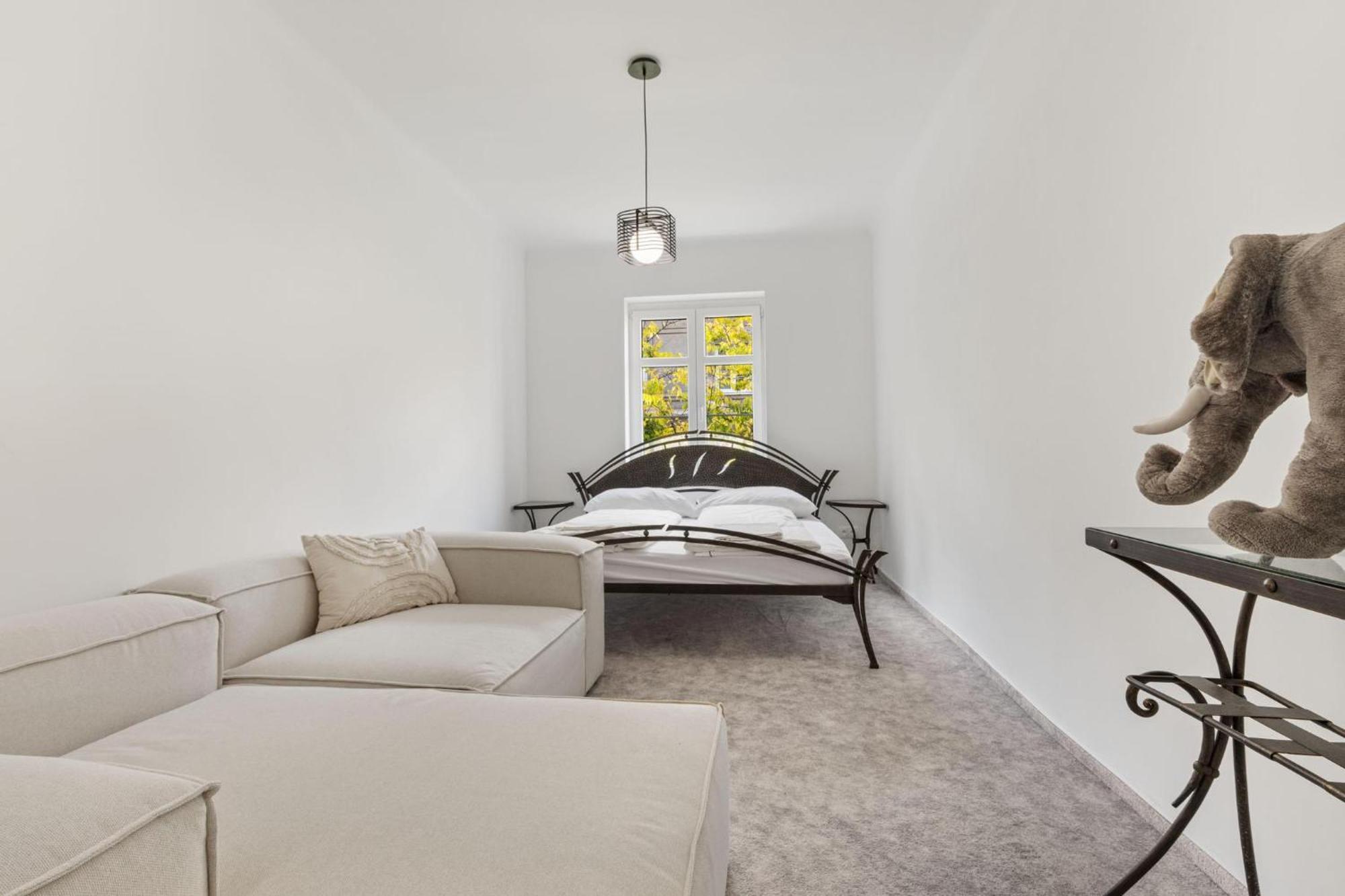 Ah Luxury Old Town Apartman Pozsony Kültér fotó